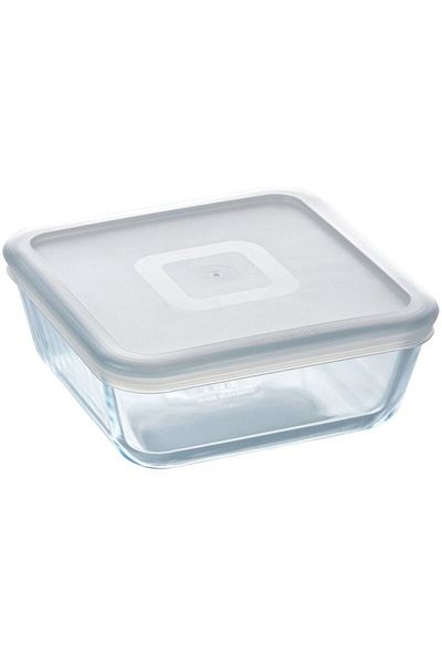Pyrex Square casserole with lid