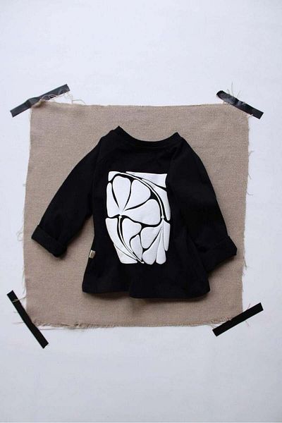 OhlalaKoala Tricou negru cu mânecă lungă - imprimat pe spate