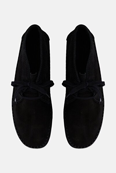 CLARKS Men Standard Weaver Lace Up Boot, Black