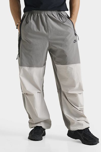 Nike Tech Woven Oversized Pants Flat Pewter Parachute Fabric Men's Oversize Loose Cut Sweatpants Gray