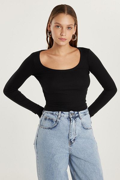 Tudors Γυναικεία Modal Fabric Slim Fit Slim Fit Μαύρη μπλούζα με μακρυμάνικο φαρδύ γιακά