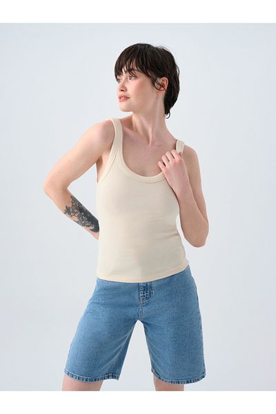 Loft قميص رياضي نسائي بقصة ضيقة