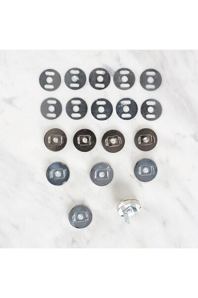 Marsilyan Loren Magnetic Matte Silver Metal 5-Piece Snap Set