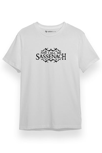 Tshirthane Outlander Just Call Me Sassenach Λευκό κοντομάνικο ανδρικό μπλουζάκι