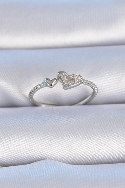 SeyCey.co خاتم نسائي من النحاس الفضي اللون بحجر الزركون على شكل قلب