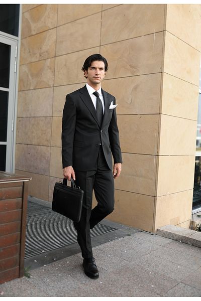 AEK FIORE Men's Black Plain Suit