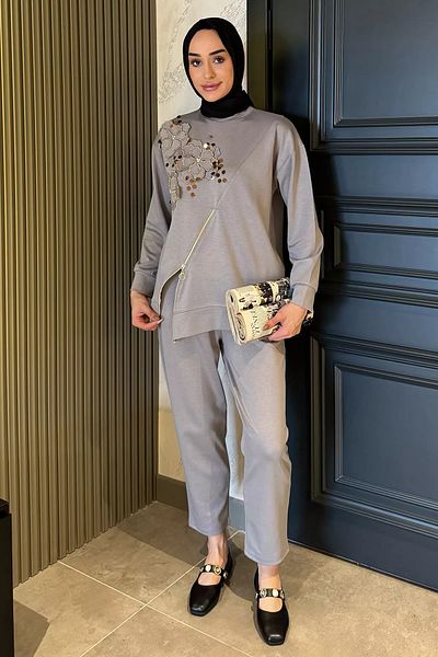 julude Set din două piese pantaloni de sport cu aplicații cu broderie hijab gri