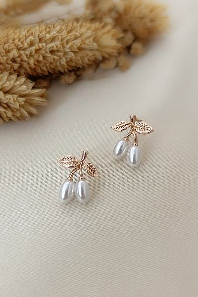 COSİTA Minimal Pearl Cherry Earrings