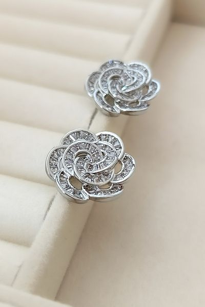 COSİTA Silver Flower Figure Stylish Evening Dress Earrings