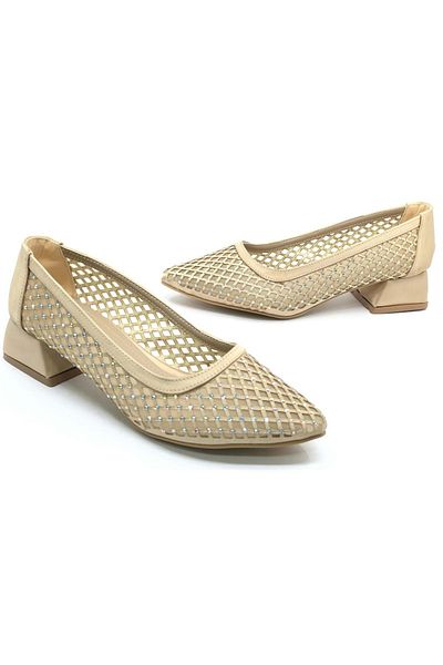 KOCAMANLAR Women's Ballerina Shoes Seribo Lace Stone Detailed Short Heels Gold