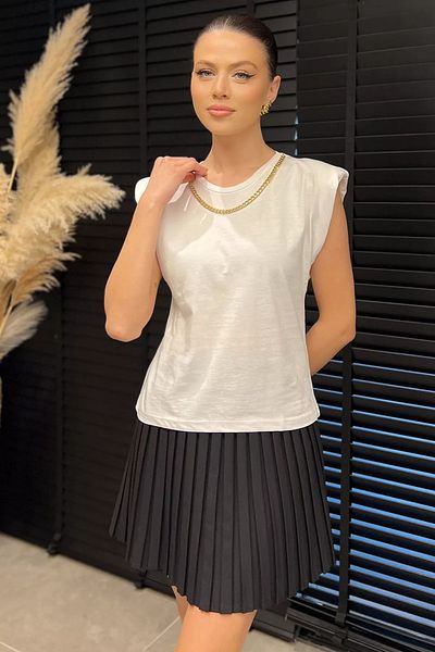 GÜLSELİ Γυναικείο T-Shirt με λευκό μανίκι με αξεσουάρ αλυσίδας με επένδυση ώμου