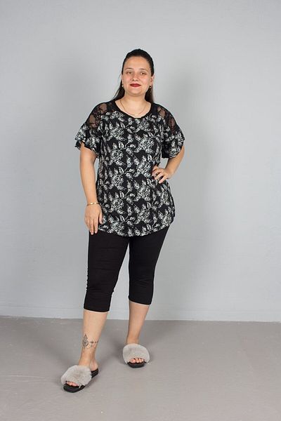 Truva XXL Plus Size Shoulder Lace Detailed Capri Pajama Set