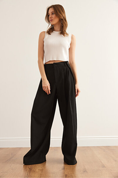 Olalook Kadın Siyah Düğme Detaylı Trend Bol Paça Poliviskon Pantolon PNT-19000323