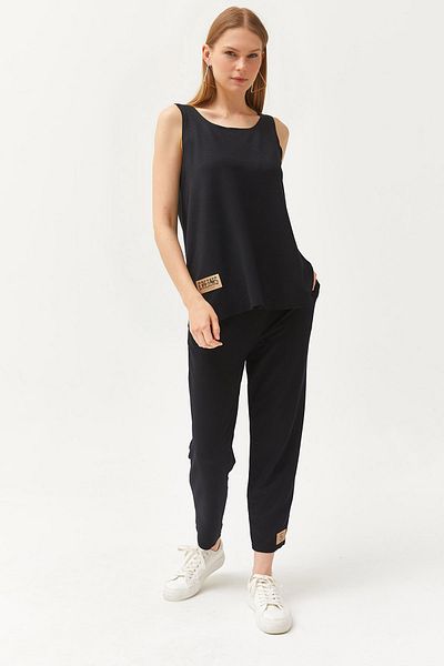 Olalook Women's Black Sleeveless Loose Blouse Bottom Top Crystal Suit TKM-19000271