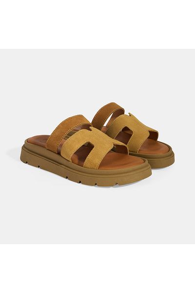 Desa Women's Tan Suede Slippers