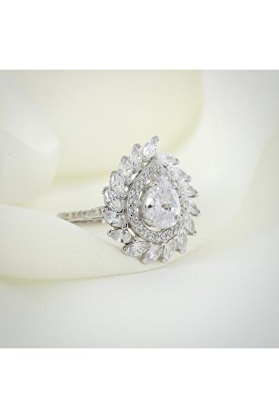 Mia Vento Effective Diamond Işıltılı Markiz Serenatı Gümüş Yüzük