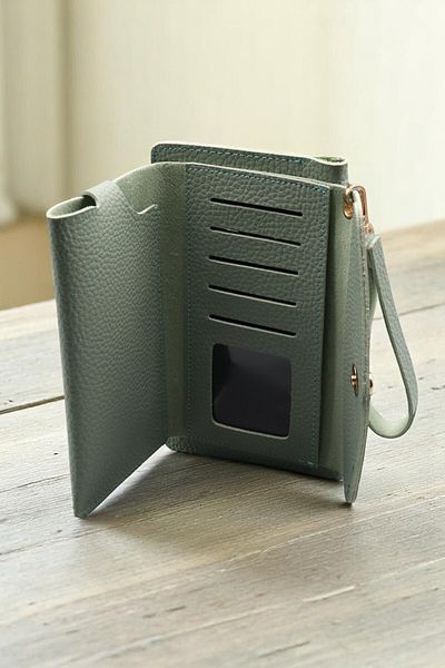 HFKY Unisex Wallet with Hand Strap, Phone Holder and Money Compartment. Green Wallet Ry1005