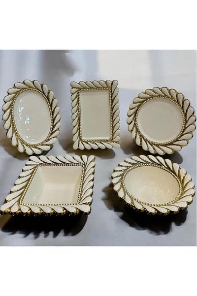 decovien 5 PIECES PORCELAIN PRESENTATION SET