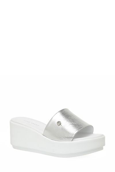 Nine West شبشب نسائي فضي من فينورا