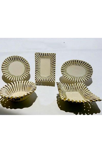 decovien 5 PIECES PORCELAIN PRESENTATION SET