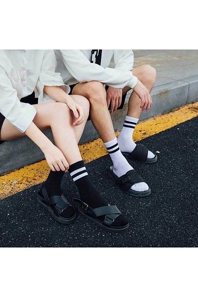 Bellanora 4 Pairs Economic Package Men Women Unisex Socks Socket Long Tennis Socks Striped College Socks