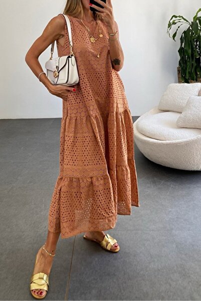 Suziş %100 Pamuk Kolsuz Midi Boy Camel Fisto Elbise 26096