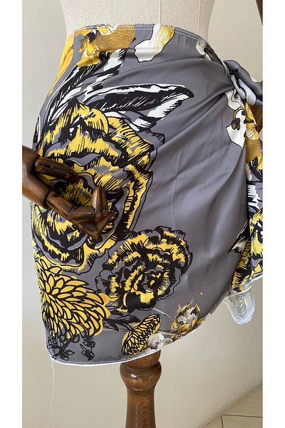 Glowear Atelier Gray Yellow Patterned Satin Short Pareo
