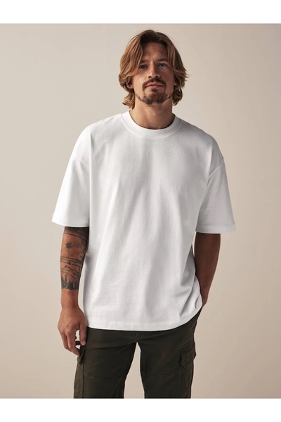 Le Touche تي شيرت رجالي أساسي مصنوع من القطن بنسبة 100% بقصة كبيرة وياقة دائرية