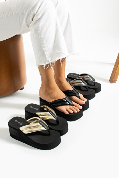 Sanart Shop Thick Sole Flip Flops Women's Beach and Daily Slippers with Shiny Quilted Detail