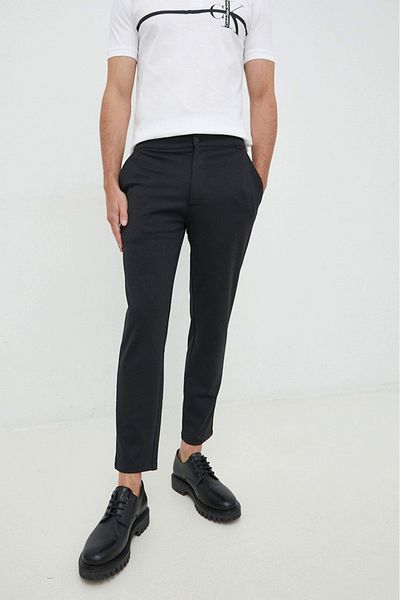 Calvin Klein Pantaloni crop conici CK K10K109913 Negru XL INTL