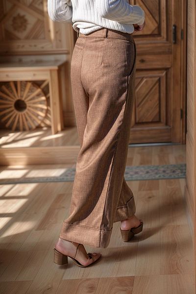 bacc Women's Brown Self-Textured Double Leg Pleated Loose Cut Trousers Bcbsk-25700-3309