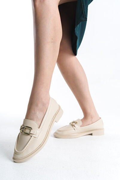 ZOLESSA Kadın Krem Gold Toka Detaylı Şık Günlük Deri Ayakkabı Kısa Topuklu Rahat Makosen Ayakkabı