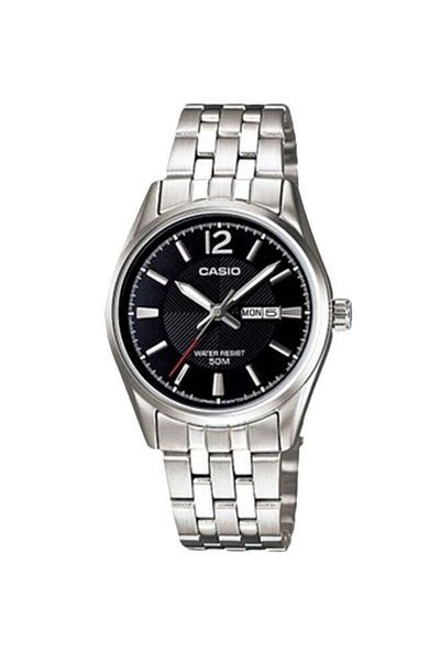 Casio Women's Silver Stainless Steel Analog Watch LTP-1335D-1AVDF - 36mm