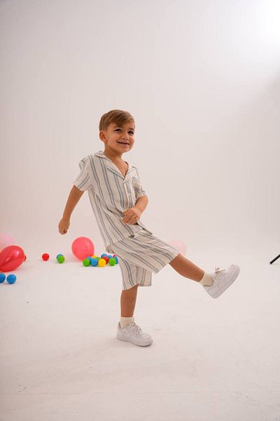MİO Set 2 piese pentru băiat cu cămașă și pantaloni scurți cu dungi