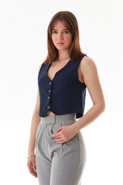 Fulla Moda Buttoned V-Neck Vest