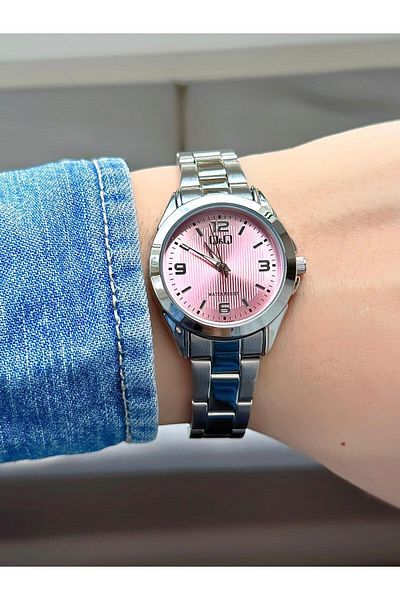 Q&Q Women's Wristwatch with Metal Cord Pink Dial