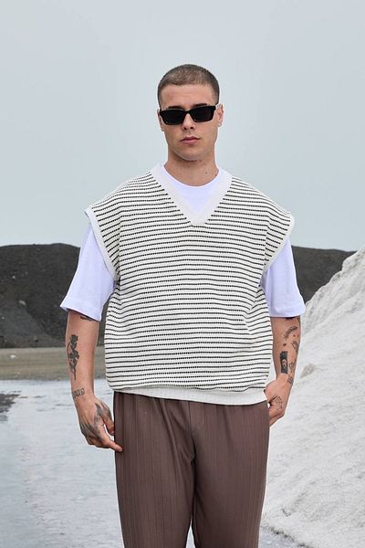 OKSHEN Men's Striped Oversize Sweater