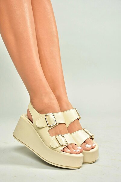 Fox Shoes U 946418509   Pantofi de damă cu toc bej