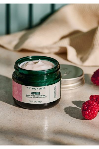 THE BODY SHOP VITAMIN E MOISTURIZING DAY CREAM