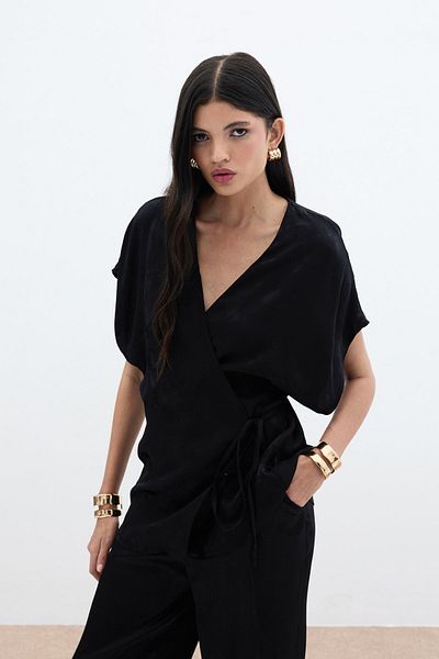 Sateen Tie-Up Jacquard Satin Blouse - Black