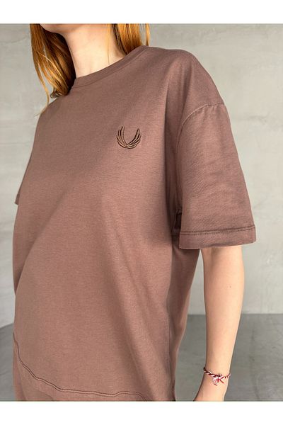 Cappmoda TKM-0052 Κεντημένο μπλουζάκι με λαιμόκοψη με μοτίβο καφέ φύλλων Παντελόνι Palazzo με δέσιμο στη μέση