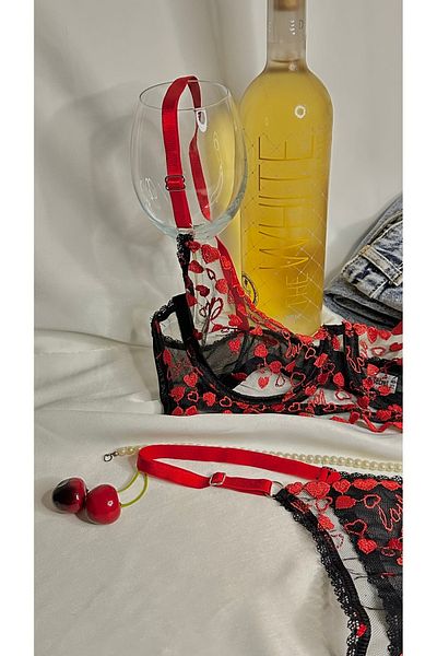 ARONA Valentine's Day Heart Patterned Lace Set