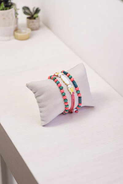 Serhat Aksesuar ve El İşçilik مجموعة من ثلاثة أساور من الحجر الطبيعي بتصميم ف...