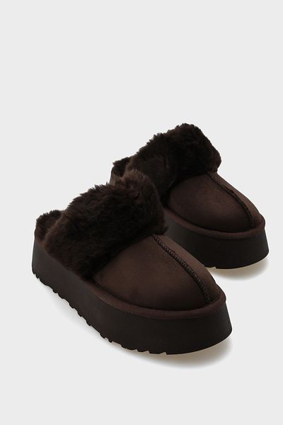 Capone Outfitters Chlupaté dámské pantofle s uzavřenou špičkou