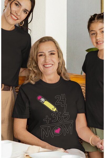 Fuddy Moda 24+7+365=Mama Štampano majica, Oversize kroj majčin dan tema T-shirt