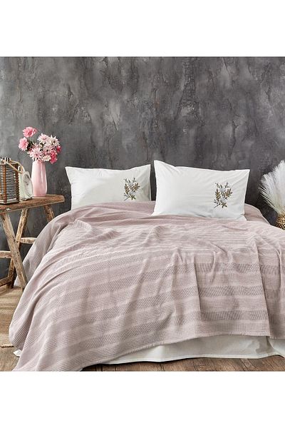 HUZUR ÇEYİZ İrina Marina 4 Piece Embroidered Pique Set