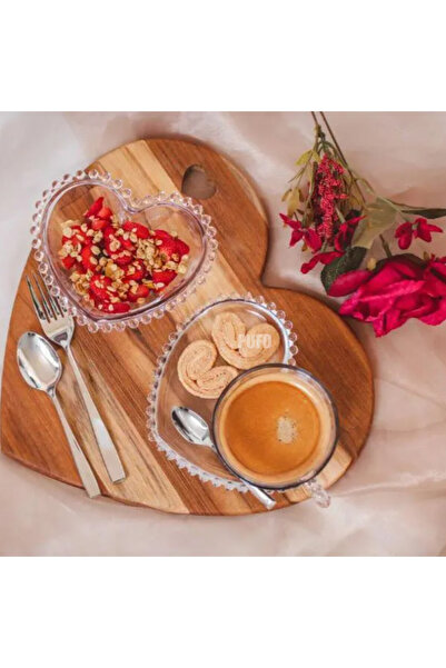 PUFO Elegant glass bowl Heart for serving hazelnuts, pistachios, candies, snacks, 22 cm