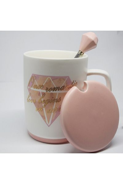 PUFO Cană ceramică cu capac și linguriță Pufo Romantic Love pentru cafea sau ceai, 350 ml
