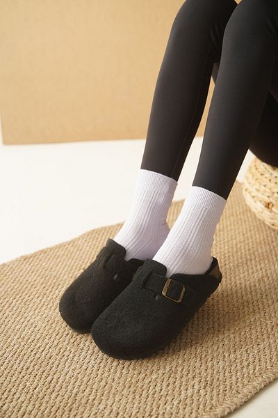 Capone Outfitters Women's Indoor Slippers
