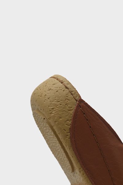 Capone Outfitters Γυναικείες παντόφλες Nissa Cross Banded Leather Comfort Ανατομικές